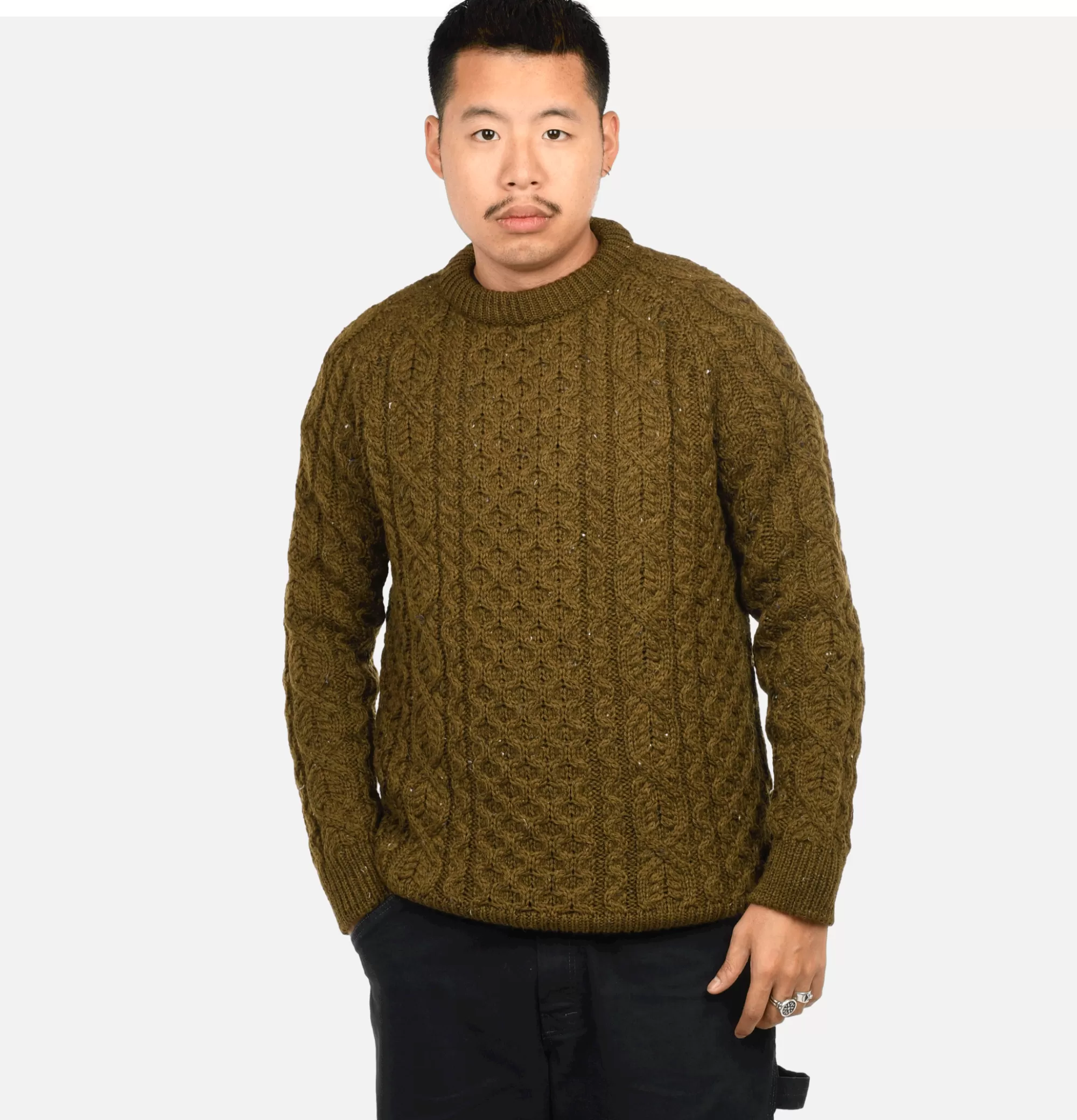 PEREGRINE Pull Hudson Aran Khaki^ Pulls & Cardigans